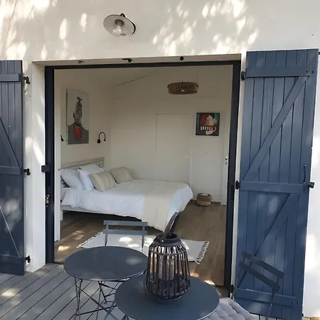 D'hotes - Noirmoutier Bed & Breakfast 4*