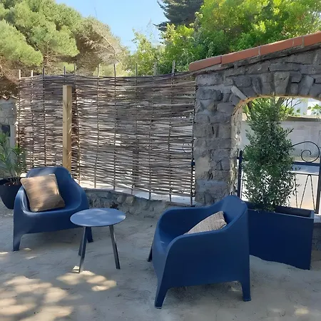 D'hotes - Noirmoutier Bed & Breakfast 4*